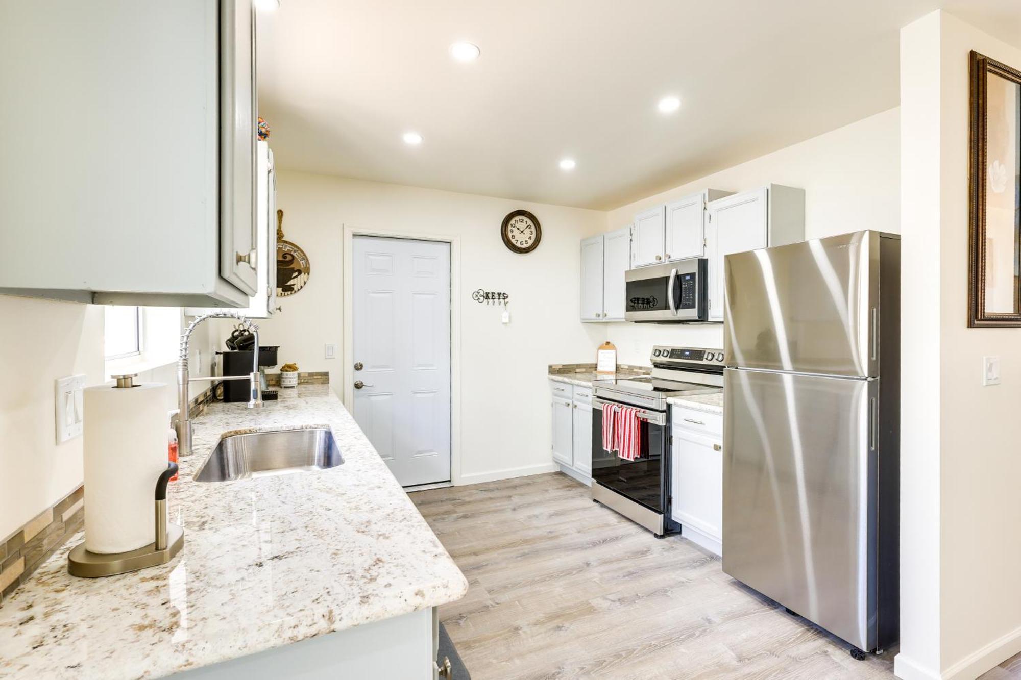 Kingman Vacation Rental With Yard And Fire Pit Exterior photo